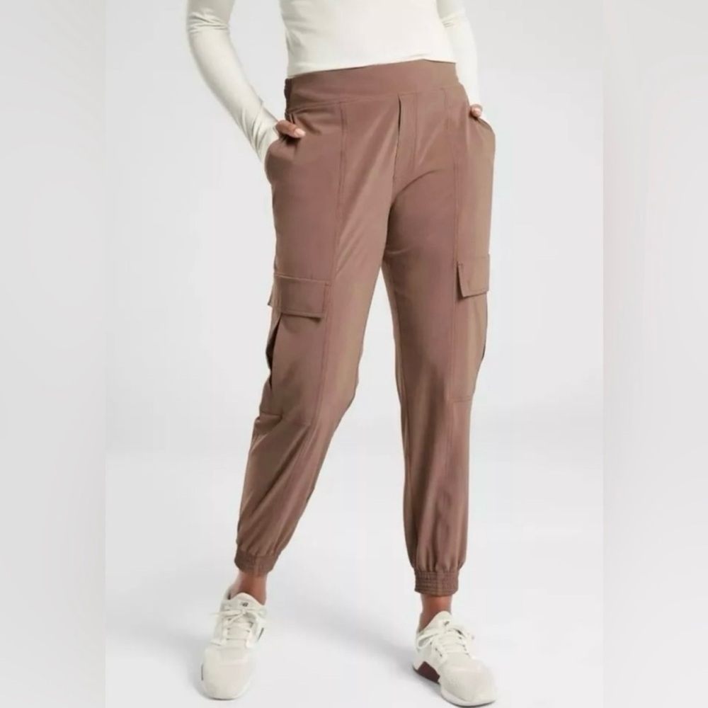 Athleta Chelsea Utility Cargo Jogger - Size 0